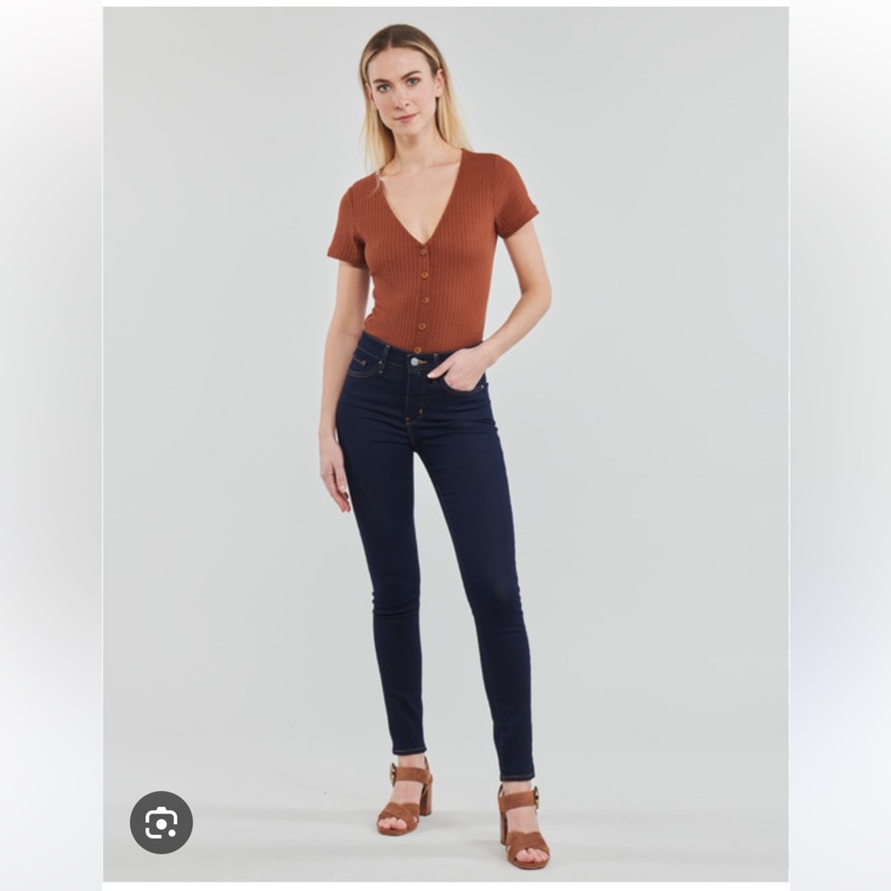 Levi’s 311 Shaping Skinny Jeans